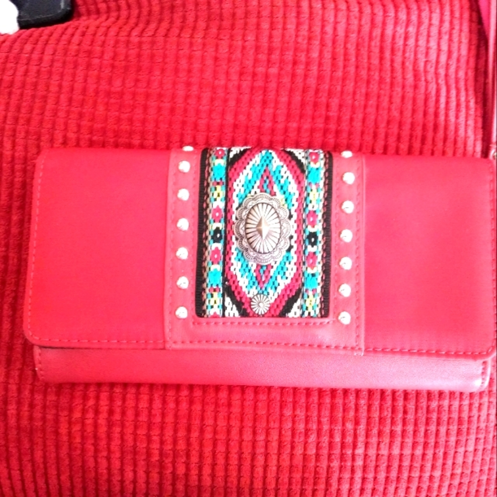 Montana West wallet